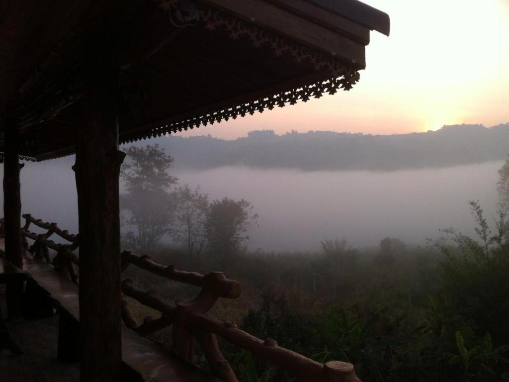 Nidahommok Resort Khao Kho Buitenkant foto